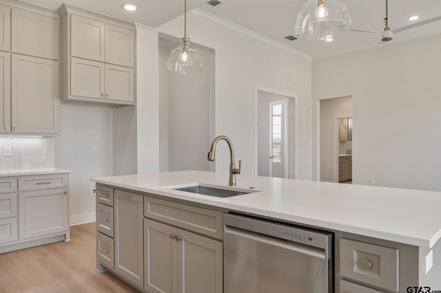 509 Artesian Meadow, Bullard, TX 75757