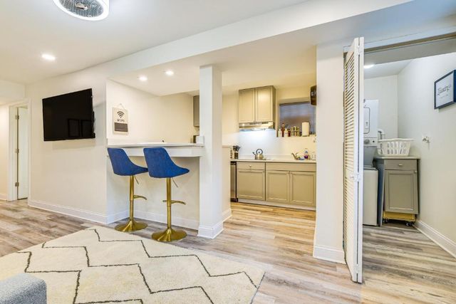 4829 S Forrestville Avenue G, Chicago, IL 60615