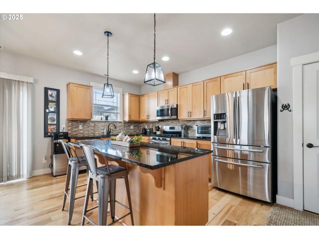 10592 Nw 289TH Ave, North Plains, OR 97133