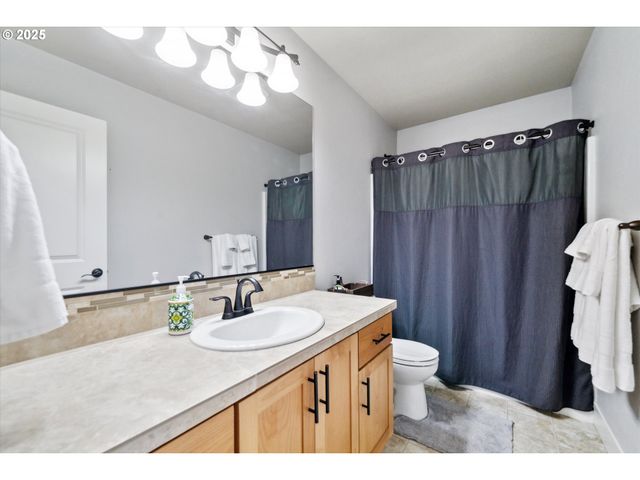 10592 Nw 289TH Ave, North Plains, OR 97133