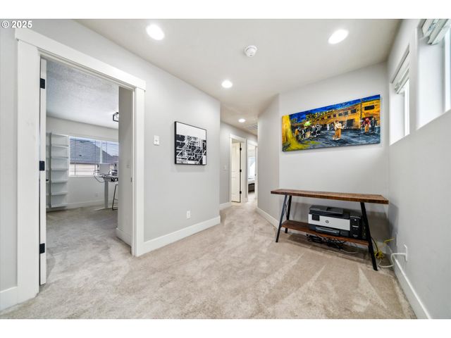 10592 Nw 289TH Ave, North Plains, OR 97133