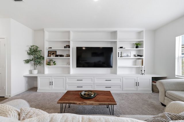 7726 FERN HOLW, San Antonio, TX 78252