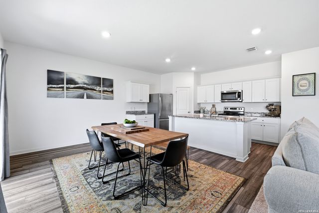 7726 FERN HOLW, San Antonio, TX 78252