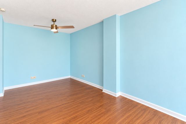 1043 S York Road 409, Bensenville, IL 60106