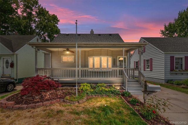 24921 Lexington Avenue, Eastpointe, MI 48021