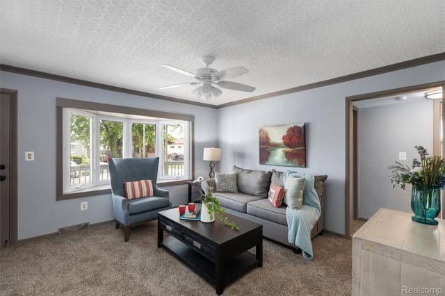 24921 Lexington Avenue, Eastpointe, MI 48021