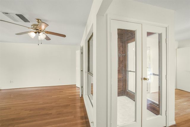 2019 Place Rebecca Lane G1, Houston, TX 77090