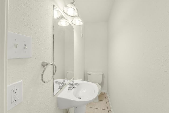 2019 Place Rebecca Lane G1, Houston, TX 77090