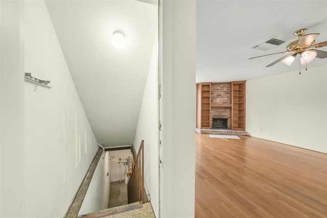 2019 Place Rebecca Lane G1, Houston, TX 77090