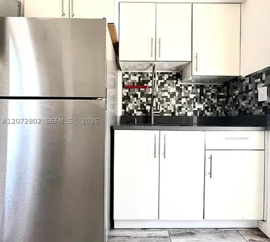 500 77th St 3, Miami Beach, FL 33141