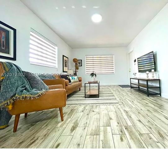 500 77th St 3, Miami Beach, FL 33141