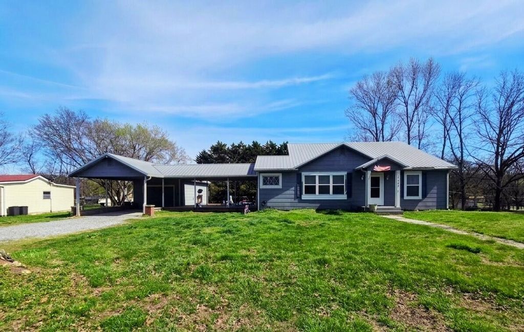 17986 State Highway 58, N, Decatur, TN 37322