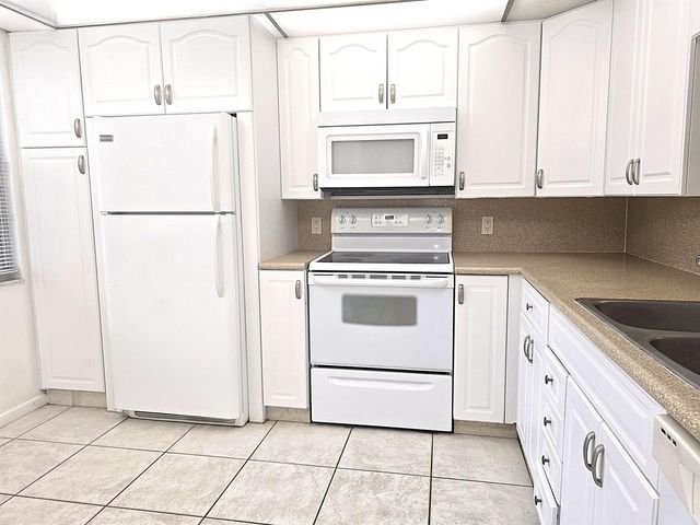 2803 Victoria Way B1, Coconut Creek, FL 33066