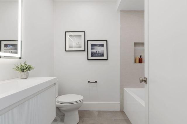24 Auburn PH, Brookline, MA 02446
