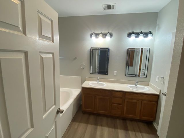 13417 Breezy Meadow LN, Manor, TX 78653