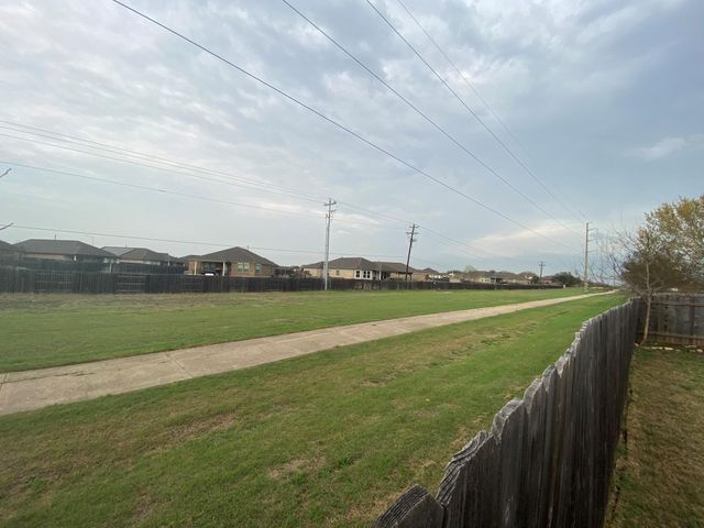 13417 Breezy Meadow LN, Manor, TX 78653