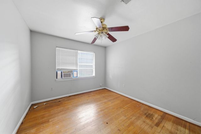 6633 Sandstone Street, Houston, TX 77074