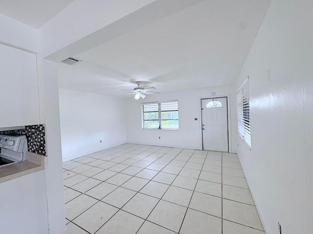 202 SE 3RD Terrace 1, Dania Beach, FL 33004