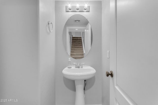 2628 S ALPINE Drive, Gilbert, AZ 85295