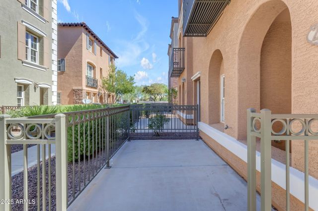 2628 S ALPINE Drive, Gilbert, AZ 85295