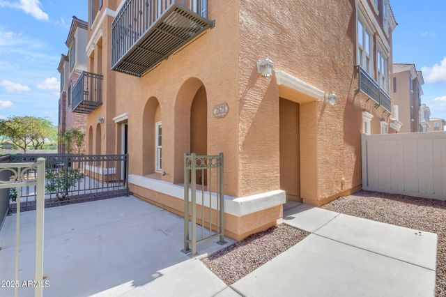 2628 S ALPINE Drive, Gilbert, AZ 85295