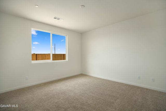 3704 Camino Mia Court, Rosamond, CA 93560