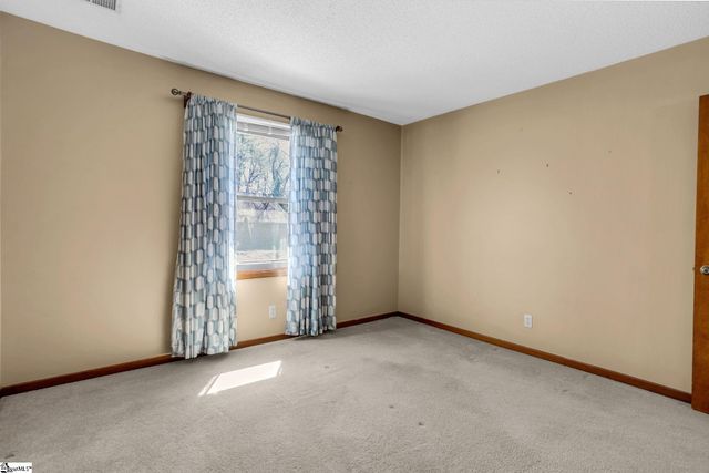 4 Creekside Way, Greenville, SC 29609