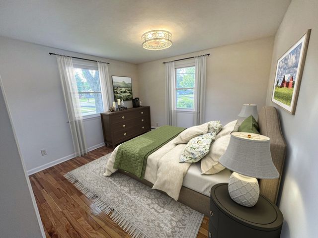 306 Greenaway Dr, Springfield, MA 01109