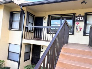 4712 E LUCERNE LAKES Boulevard E 203, Lake Worth, FL 33467