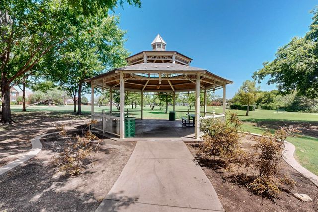 2221 Everglade Court, Carrollton, TX 75006