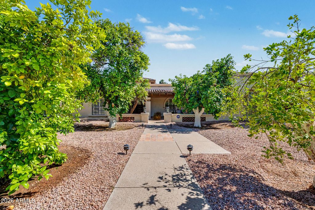 Image 4 of property listing at 3233 E FAIRBROOK Street, Mesa, AZ 85213