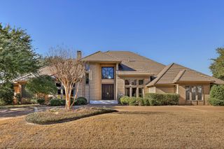 5916 Forest Highlands Drive, Fort Worth, TX 76132
