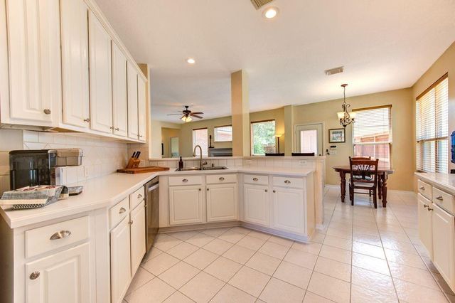 11915 Canyon Timbers Drive, Tomball, TX 77377