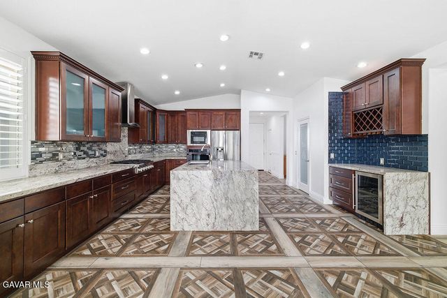 5782 Kiblurn High Road, Palmdale, CA 93552