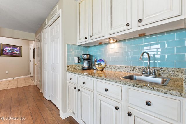 2230 Beach Drive, 908, Gulfport, MS 39507