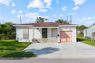 1821 Hawthorne Dr, Corpus Christi, TX 78404