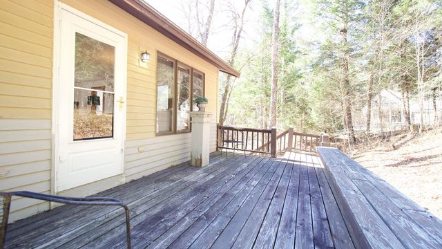 60 Fletcher Lane, Hartford, VT 05059