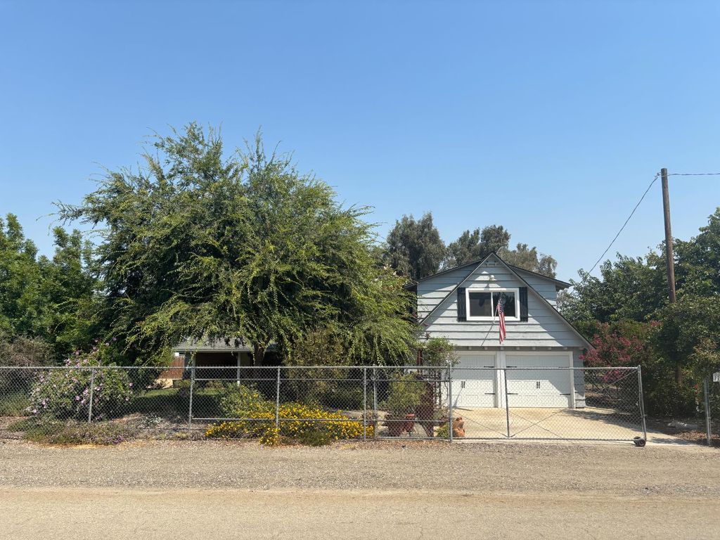 11890 W Bullard, Fresno, CA 93723
