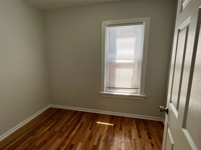 1151 W 19TH Street, Chicago, IL 60608