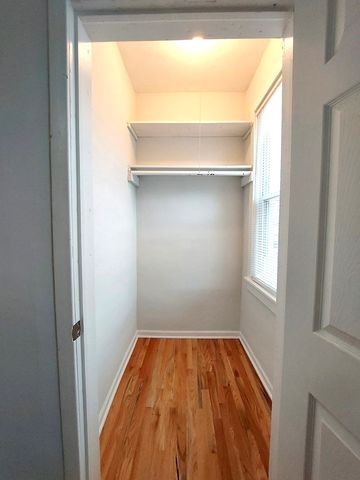 1151 W 19TH Street, Chicago, IL 60608