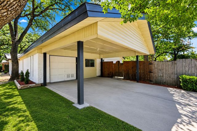 1917 Toplea Drive, Euless, TX 76040