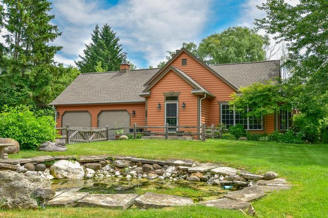 3550 Division ROAD, Jackson, WI 53037
