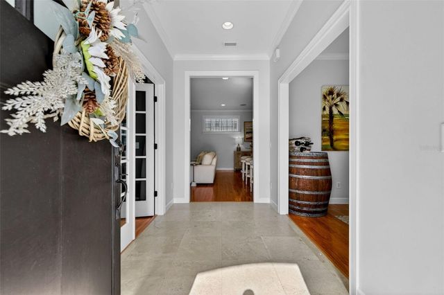 3117 W EUCLID AVENUE, Tampa, FL 33629