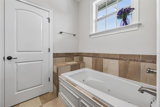 3117 W EUCLID AVENUE, Tampa, FL 33629