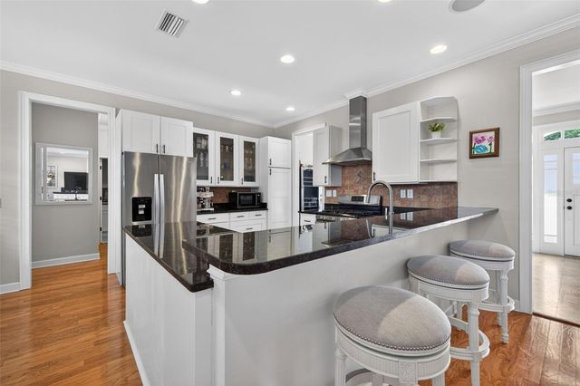 3117 W EUCLID AVENUE, Tampa, FL 33629