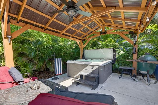 3117 W EUCLID AVENUE, Tampa, FL 33629