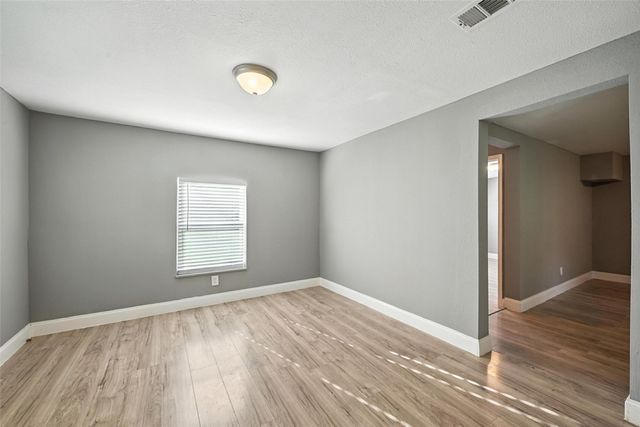 1927 S Fannin Avenue, Denison, TX 75020