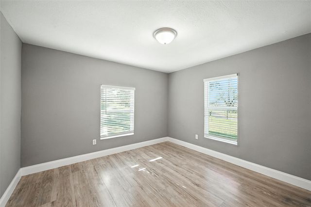 1927 S Fannin Avenue, Denison, TX 75020