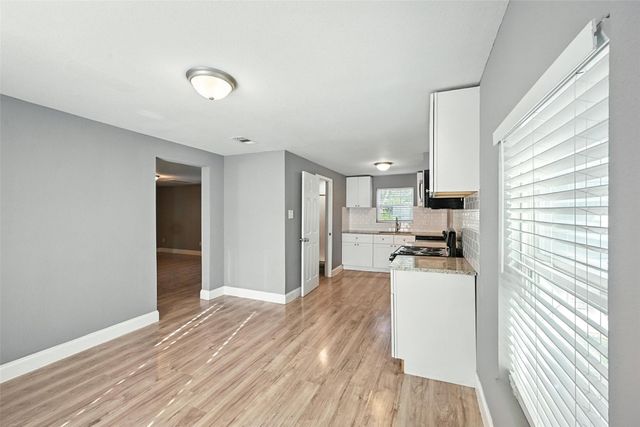 1927 S Fannin Avenue, Denison, TX 75020