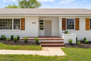 2020 Country Club, Fort Smith, AR 72903